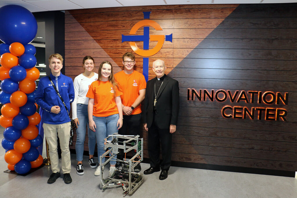 Students in front of Innovation Center